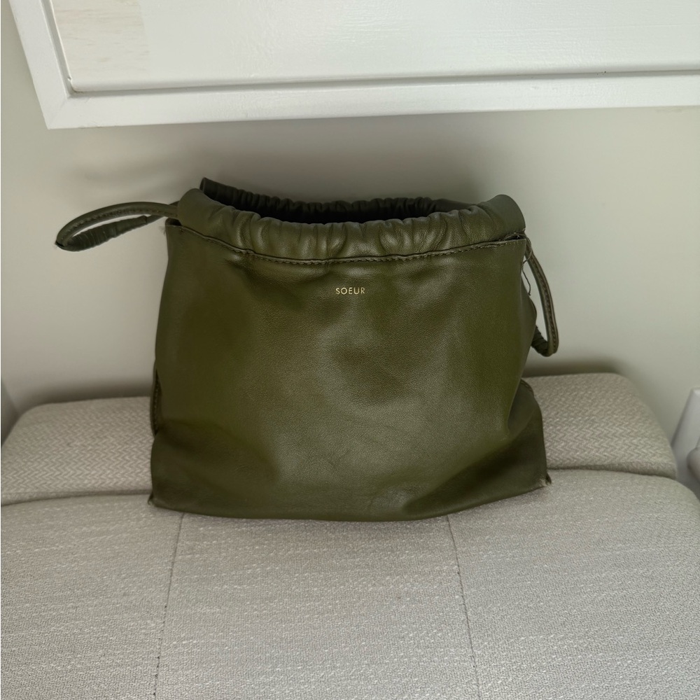 Soeur Green Clutch